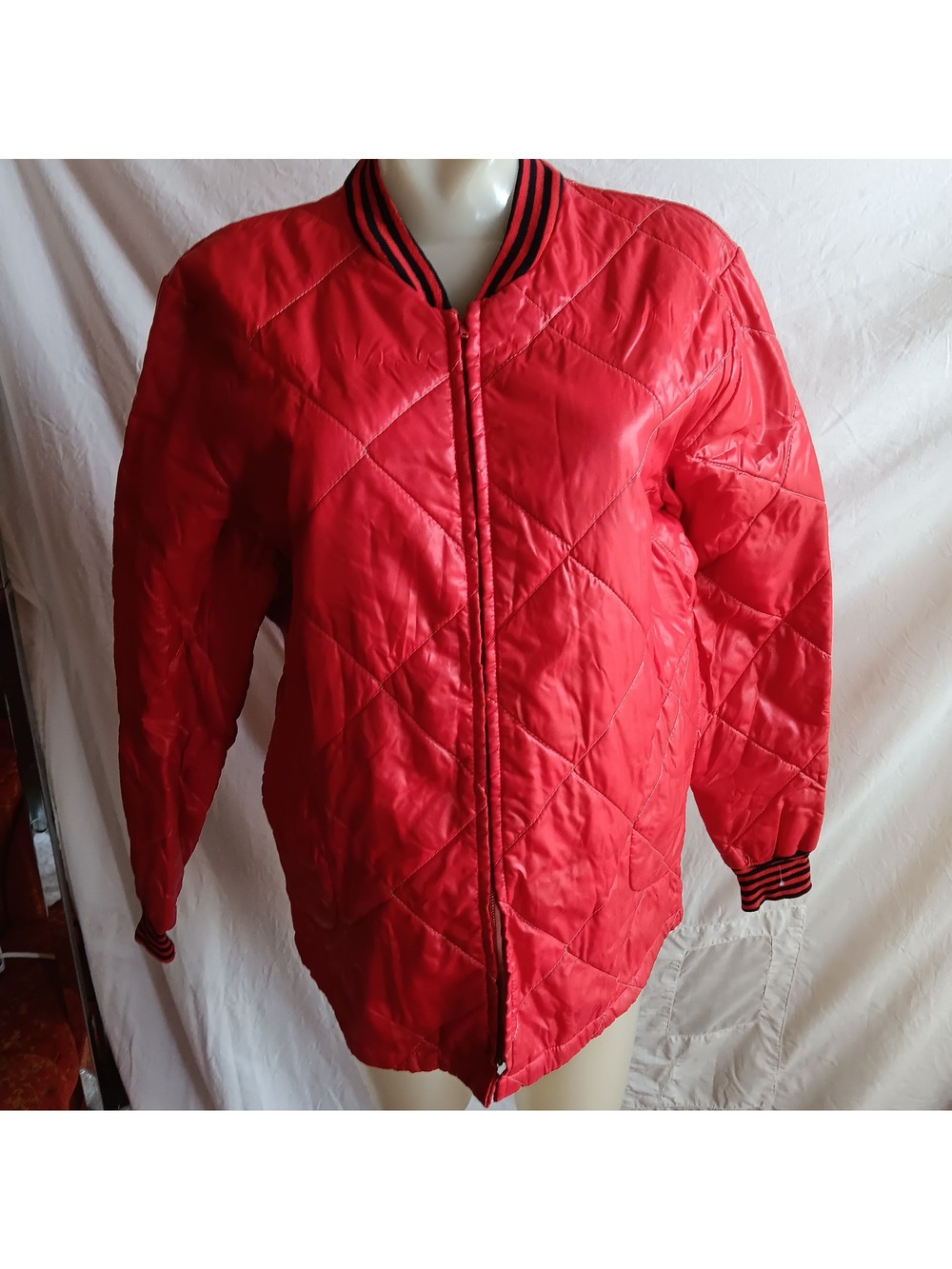 Quilted Women's Vintage Puffer jacket Medium 1970's Fritzi Red Bomber Flannel